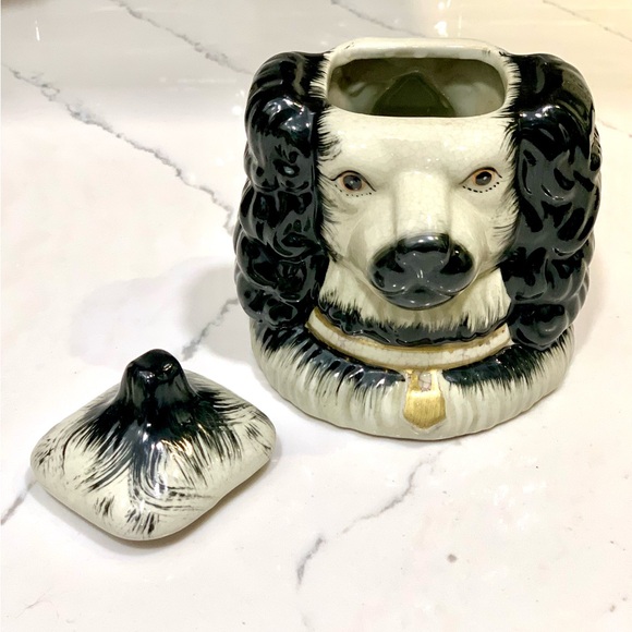 Vintage Reproduction Staffordshire Style Dog Figurine - Picture 3 of 4